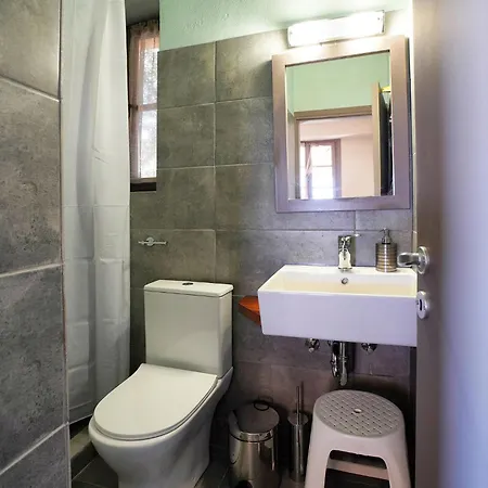 Alekos Aparthotel *